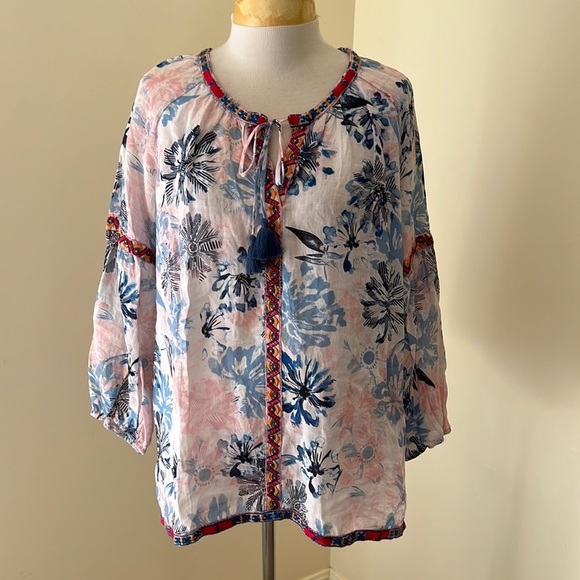 NWT! JOHNNY WAS Size XL white with blue multi peasant blouse with front tie